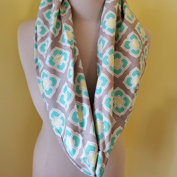 Handmade Gray and Teal Cowl - Picture 1 of 2